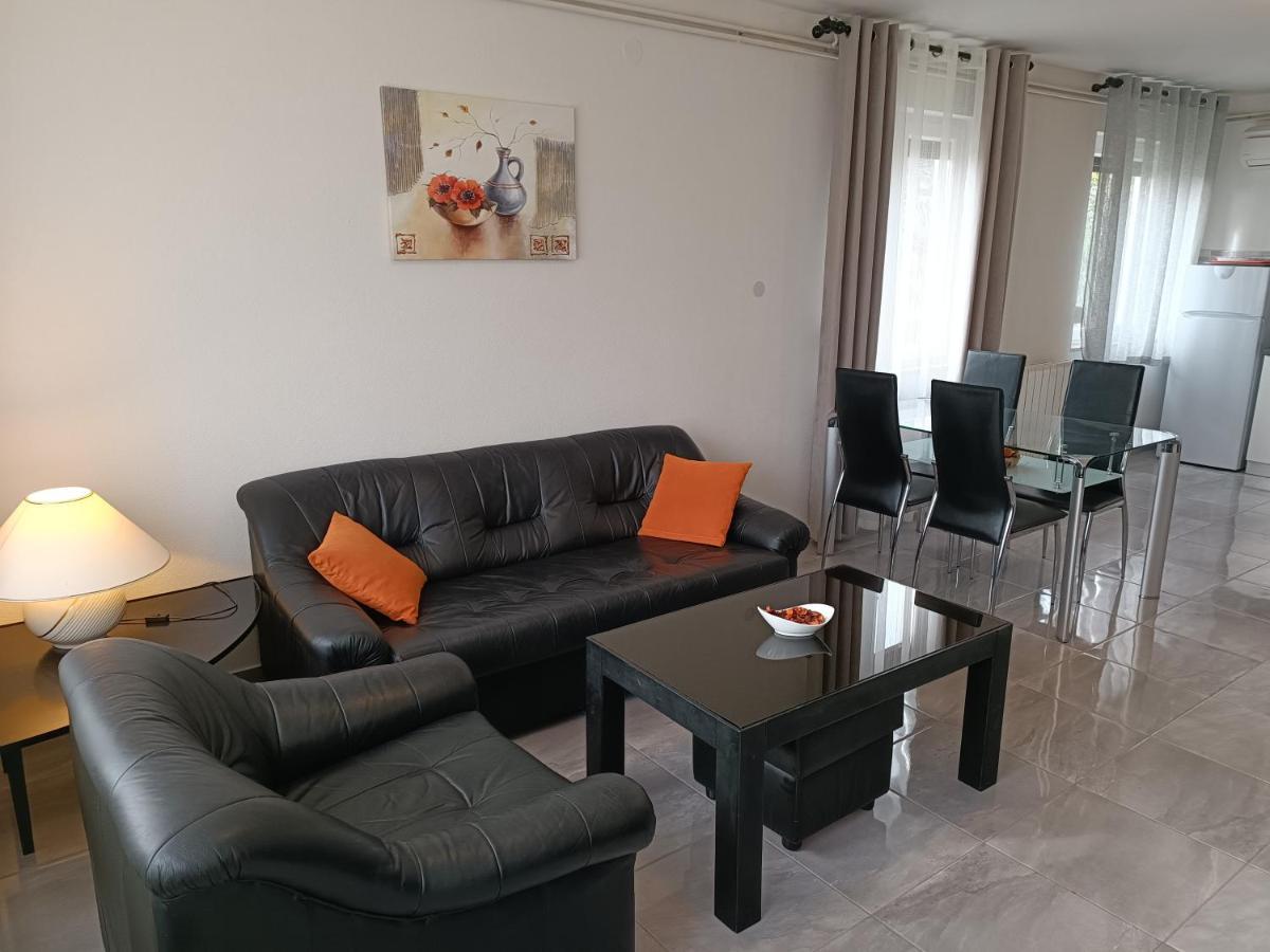 Apartments Mira Krk 크르크 외부 사진