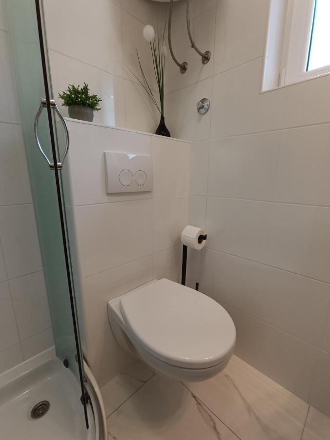 Apartments Mira Krk 크르크 외부 사진