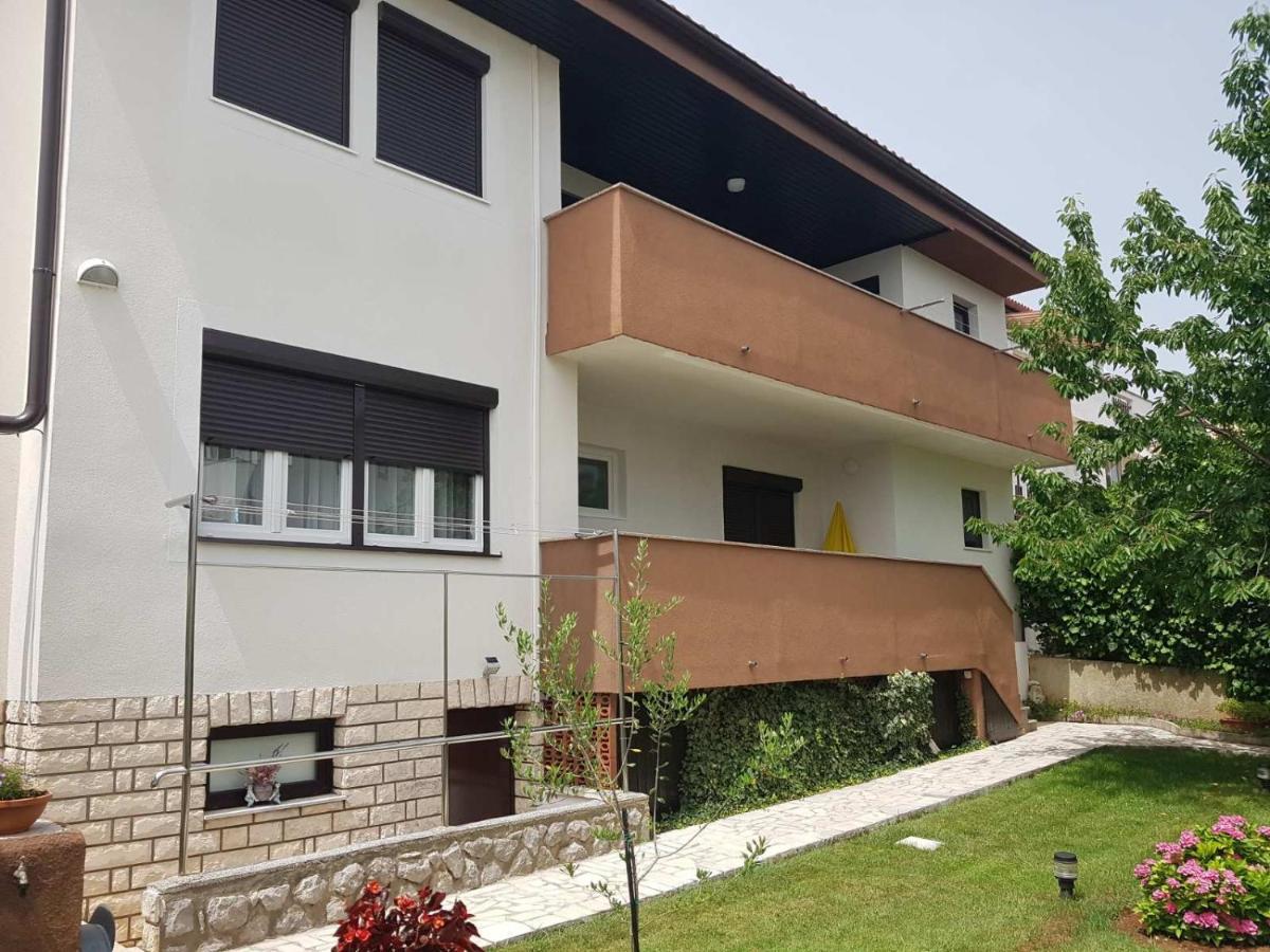 Apartments Mira Krk 크르크 외부 사진